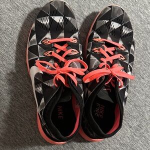 Nike Black and Pink Patterned Sneakers